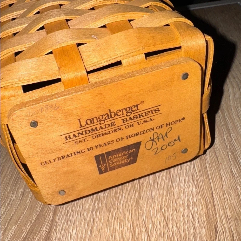 Longaberger handmade basket small pocket broken trim comes with pin 2004  HOPE